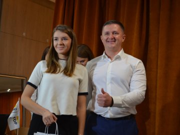 Фіналісти конкурсу «Обличчя Інвесора» отримали подарунки від компанії. ФОТО*