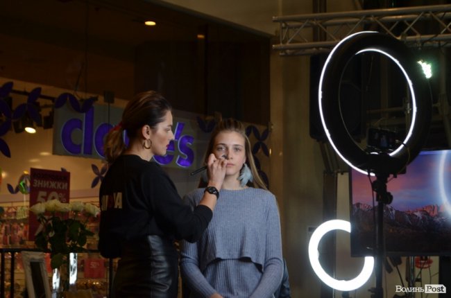 «Чорна п’ятниця» в ТРЦ «ПортCity». ФОТОРЕПОРТАЖ