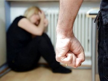 Волинянину, який систематично вчиняє домашнє насильство, загрожує до 2 років тюрми