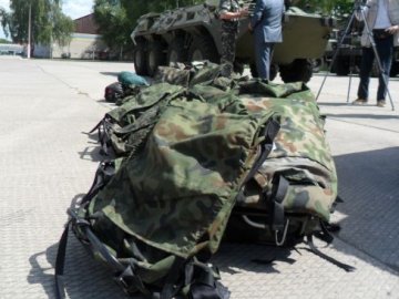 Керівництво МВС підозрюють у зловживаннях щодо закупівель рюкзаків для військових