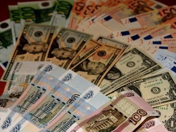 Курс валют у Луцьку на 15 квітня