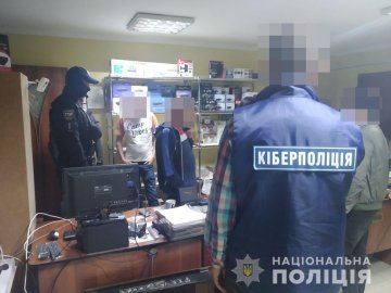 У Луцьку чоловік незаконно підключав мешканцям міста українські телеканали