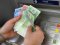 Волинянка взяла з банкомату чужі 10 тисяч гривень