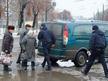 9 пішоходів оштрафували патрульні Луцька за дві години. ФОТО