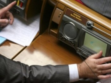 «Мовний» законопроект депутати прийняли за 5 хвилин