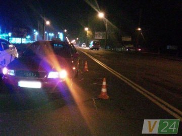 Аварія у Луцьку: нетверезий пішохід влетів під авто