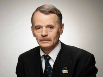 Лідер кримських татар Джемілєв: «Ми відкриємо вогонь»