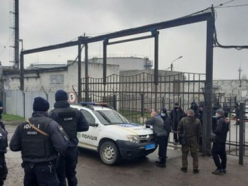 На Миколаївщині невідомі захопили нафтобазу