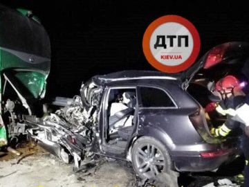 Гнав зі швидкістю 260 км/годину: на Київщині сталась смертельна аварія