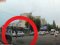 У Луцьку біля Північного ринку патрульні оштрафували водія, який не пропустив пішохода на переході. ВІДЕО 