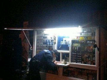 Луцькі продавці знайшли «відмазку» для торгівлі алкоголем вночі
