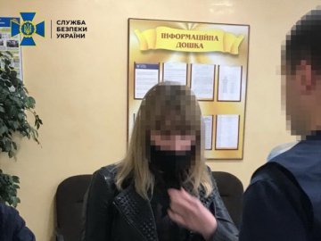 Суд обрав запобіжний захід для поліцейської, яку викрили на хабарі у Луцьку