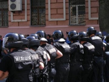 У центрі Києва ‒ масова бійка. ФОТО. ВІДЕО