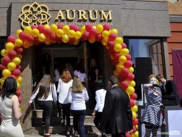 У Луцьку відкрили ювелірний магазин «KSD AURUM»*