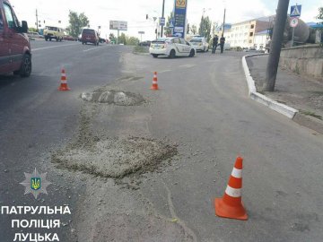 Водія покарали за брудну вулицю в Луцьку