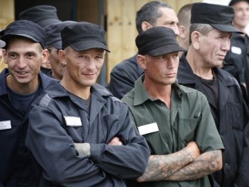 У в'язниці Києва переведуть тисячі  ув'язнених з Криму