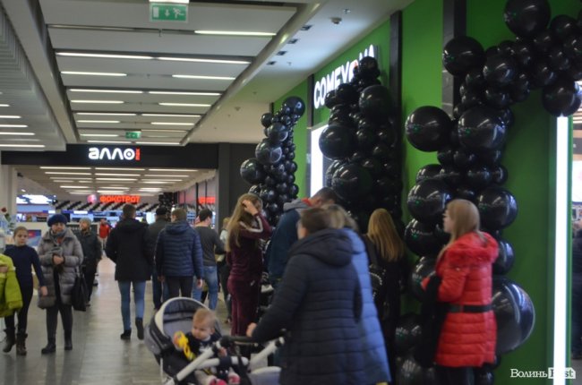 «Чорна п’ятниця» в ТРЦ «ПортCity». ФОТОРЕПОРТАЖ