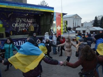 Третій день Нового Майдану у Луцьку. ФОТО