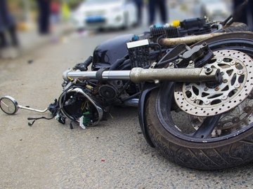 На Волині мотоцикл зіткнувся з легковиком: є постраждалі 