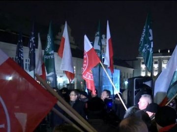 У Польщі влаштували мітинг проти заробітчан і мігрантів. ВІДЕО