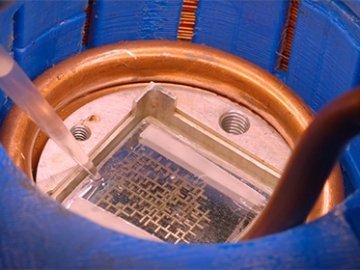Учені створили комп'ютерний процесор із води. ВІДЕО