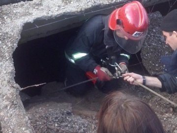 На Херсонщині хлопчик  вижив, впавши у 50-метровий колодязь