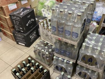 В Устилузі вилучили контрафактний алкоголь відомих брендів