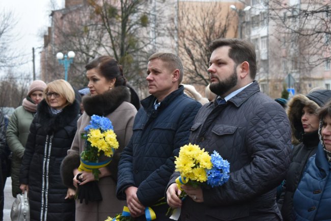 У Луцьку вшанували пам’ять В'ячеслава Чорновола. ФОТО