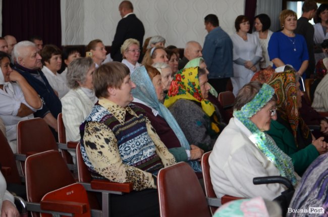 «Ми витрусимо з держави гроші для пенсіонерів та ветеранів», – Олег Ляшко у Луцьку*
