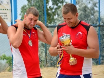 Лучани – срібні призери чемпіонату України з пляжного гандболу 