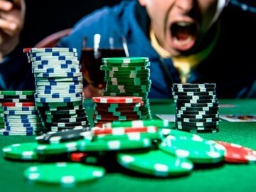 Волинянина судили за азартні ігри: як покарали чоловіка