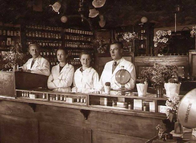 Аптекарі, Луцьк, 1930-ті рр.