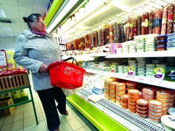 У Держстаті порахували, скільки українці витратили на їжу 2015 року