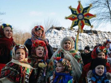 Різдвяна коляда: традиції святкування на Волині й головні атрибути. ВІДЕО