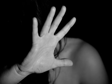 Українського консула звинувачують у зґвалтуванні 17-річної дівчини з Молдови