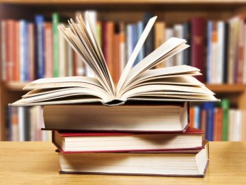 Книжковий магазин: особливості вибору книг для розумового розвитку*