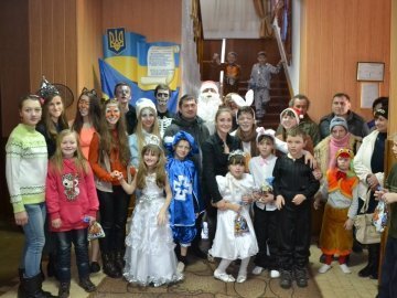 Помічники Миколая влаштували свято особливим діткам у Рожищі. ФОТО