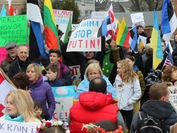 Проти агресії Росії вийшли на мітинги в 27 країнах світу. ФОТО