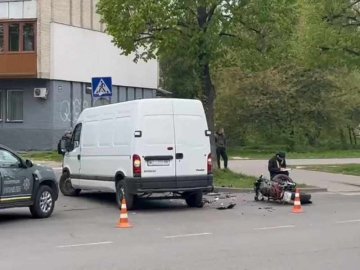 У Луцьку автомобіль збив мотоцикліста
