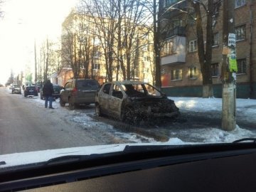 У Києві палять машини з волинськими номерами. ВІДЕО