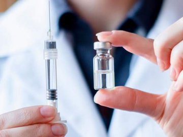 У Франції безкоштовно проведуть вакцинацію проти COVID-19