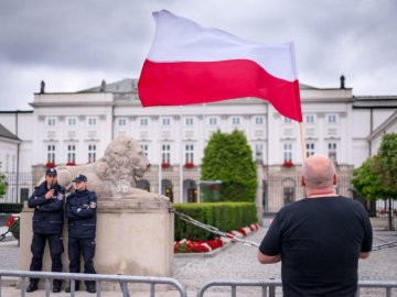Польща змінює трудову міграцію: розповіли, що чекає українців