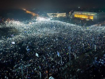 У Румунії мітингує більш ніж півмільйона людей