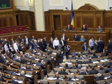 Депутати не проголосували за введення військового стану