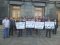 Жителі волинського села, в якому не будують нову школу, стоять під Офісом Президента