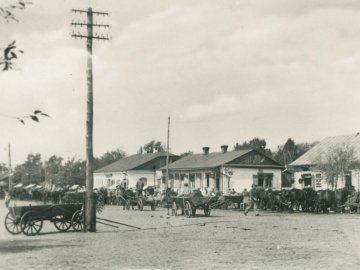 Волинське містечко на ретрофото 1920-х років