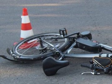 На Волині винесли вирок водієві, який на смерть збив велосипедиста
