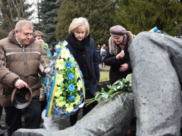 Визволення Луцька:  у місті вшанували загиблих солдатів. ФОТО