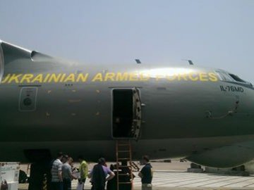 Український літак так і не долетів до Непалу