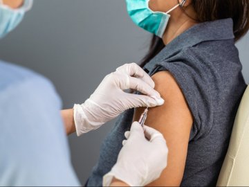 Інфекціоніст назвала головні протипоказання до вакцинації від COVID-19